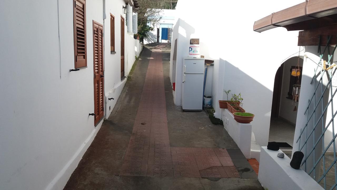 Case La Pergola Stromboli Extérieur photo
