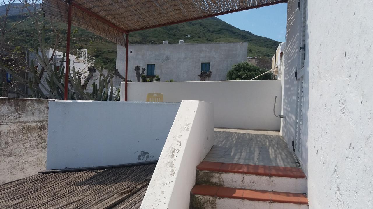 Case La Pergola Stromboli Extérieur photo